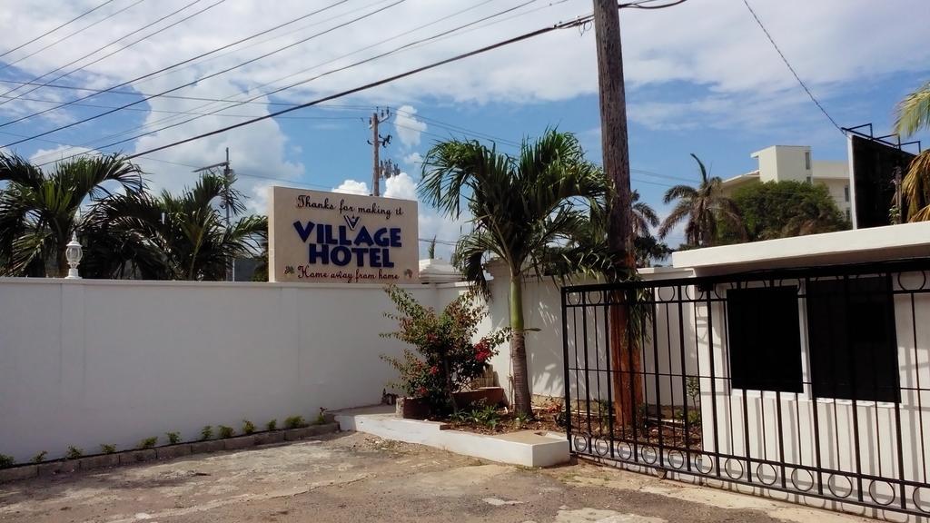 Village Hotel Ocho Rios Exterior photo